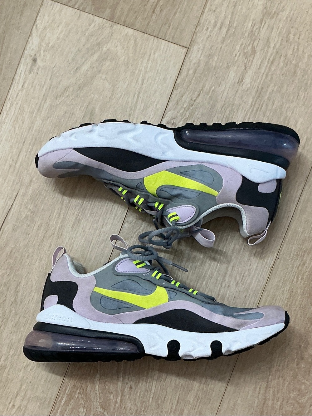 Nike  Air Max 270 React Grey & Lemon Venom - Picture 2 of 4